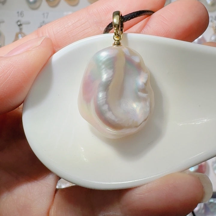 淡水珍珠未镶嵌颈饰