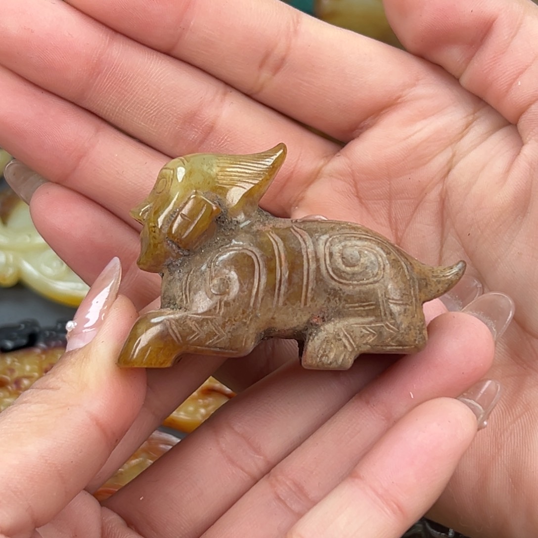 和田玉（糖玉）颈饰未镶嵌阿***家