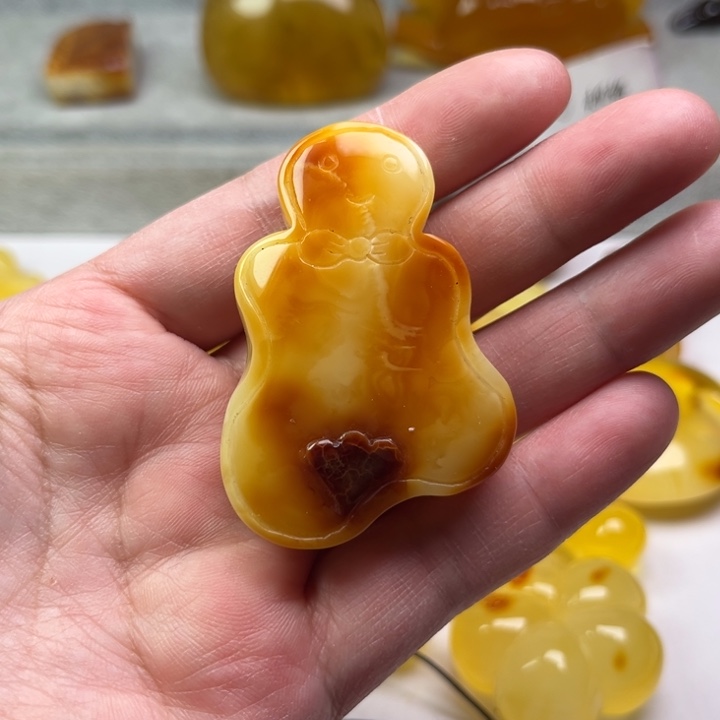 琥珀颈饰未镶嵌琥珀蜜蜡