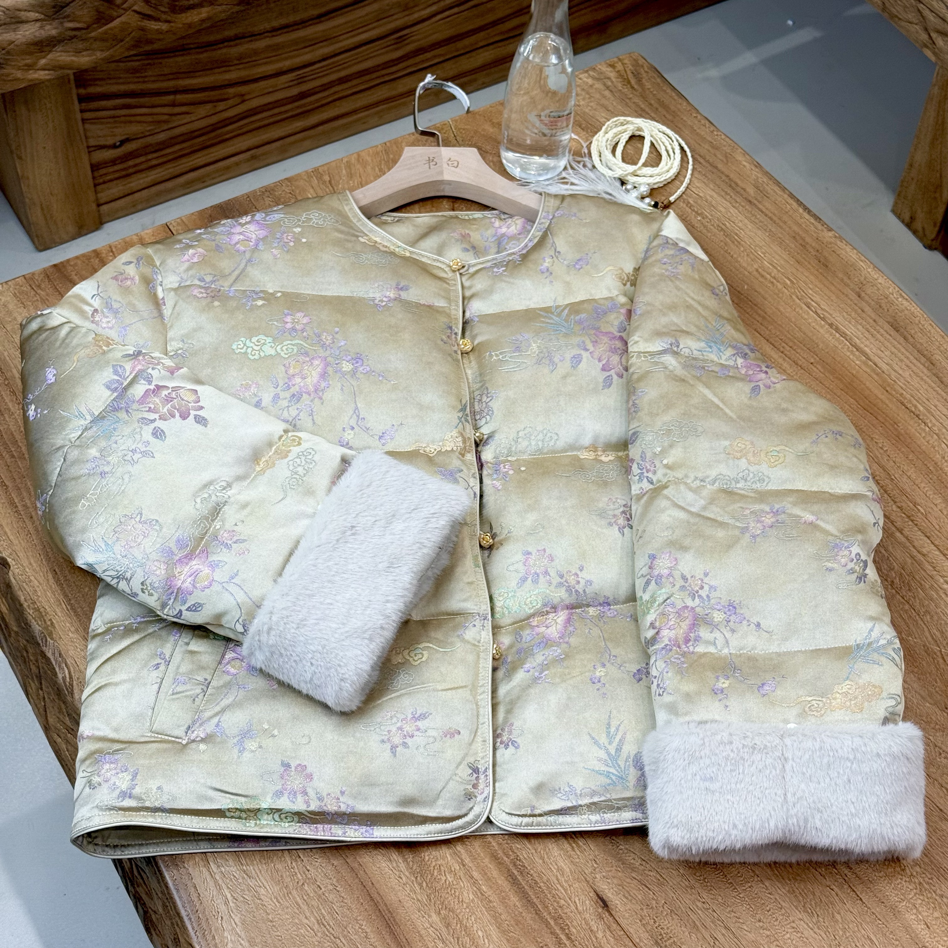 【花想容】新中式桑蚕丝提花缎面水貂毛袖口女式羽绒服温柔显白#45