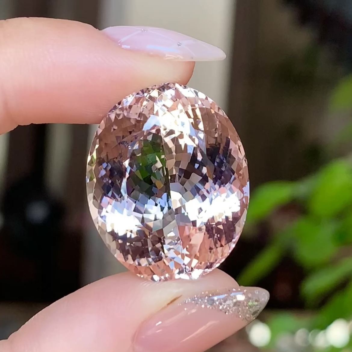 天然摩根石 40.12克拉 全净无暇 