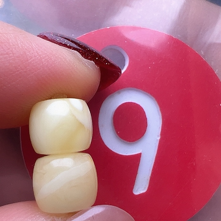 蜜蜡裸石未镶嵌8m m