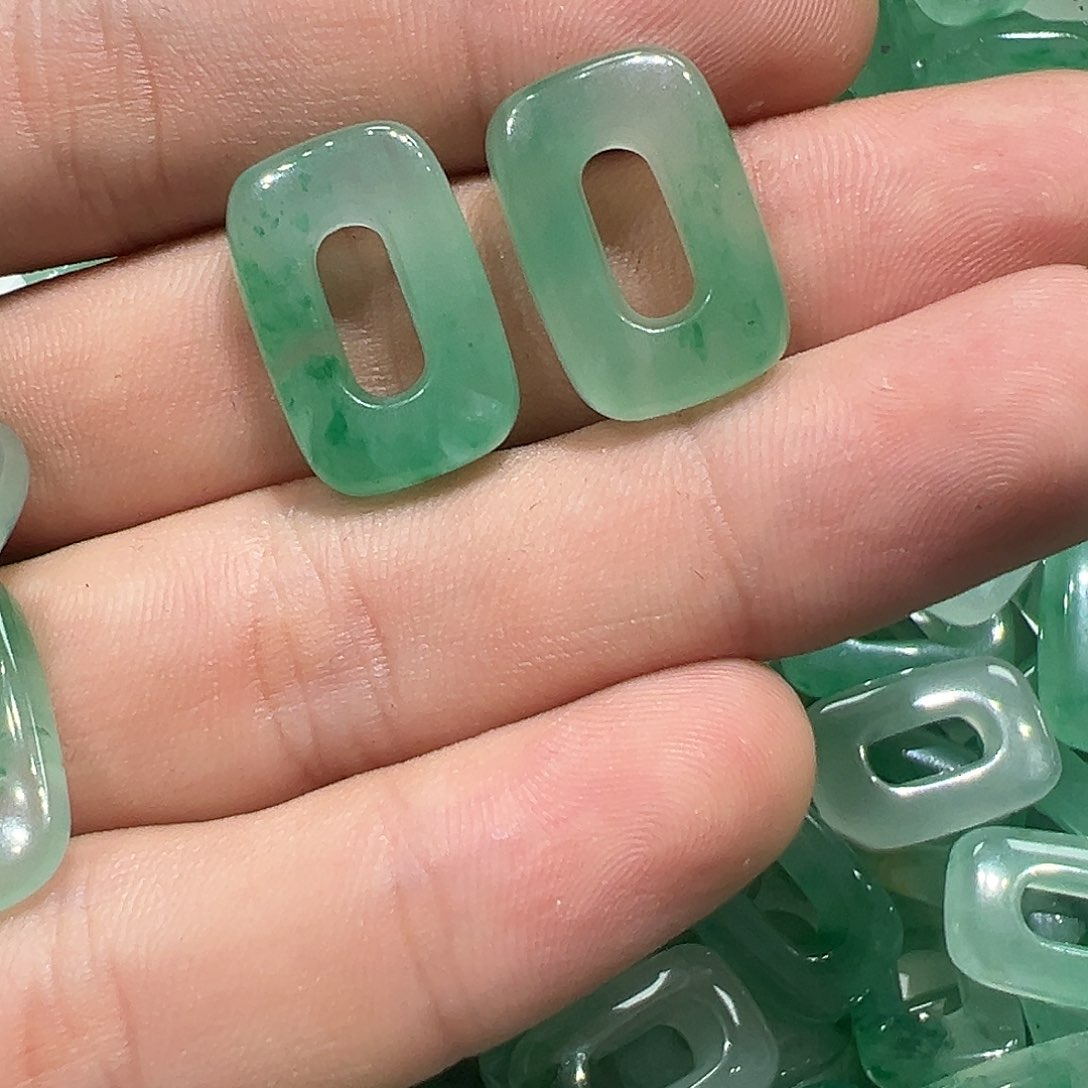 石英质玉颈饰未镶嵌肯*