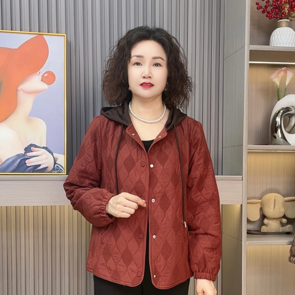 常规常规款休闲风连帽中老年女装外套女装休闲秋季妈妈装老年潮牌