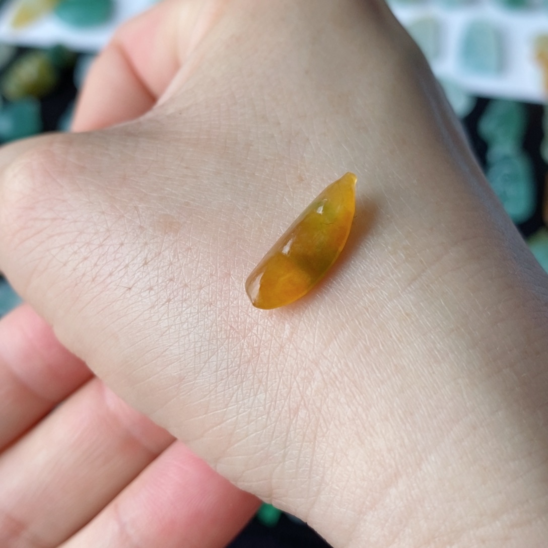 定制翡翠未镶嵌豆子