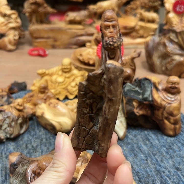 柏木太行崖柏手把摆件