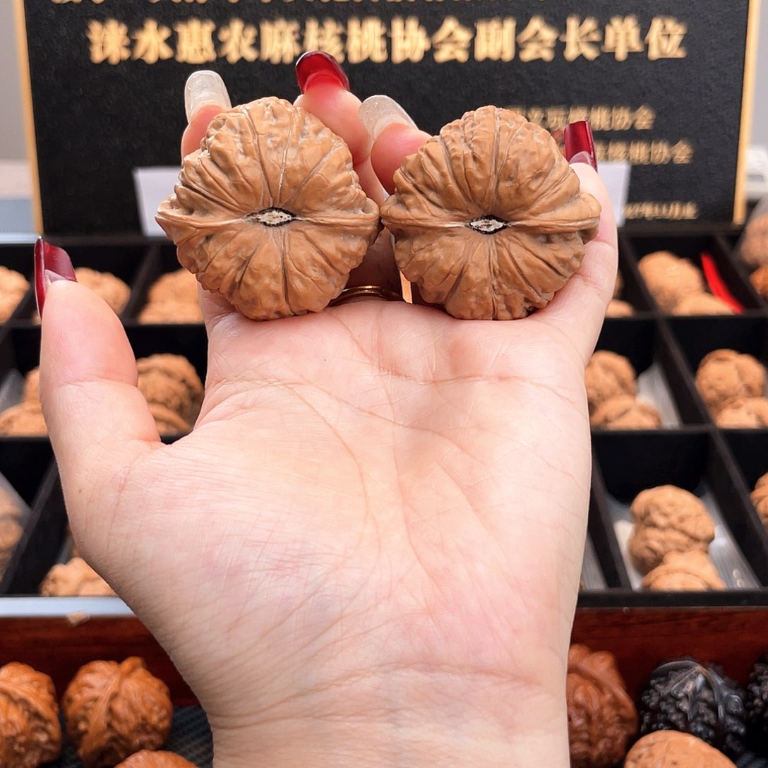 把件文玩核桃42南瓜➕毕业级，近圆正肩天配克重S4201