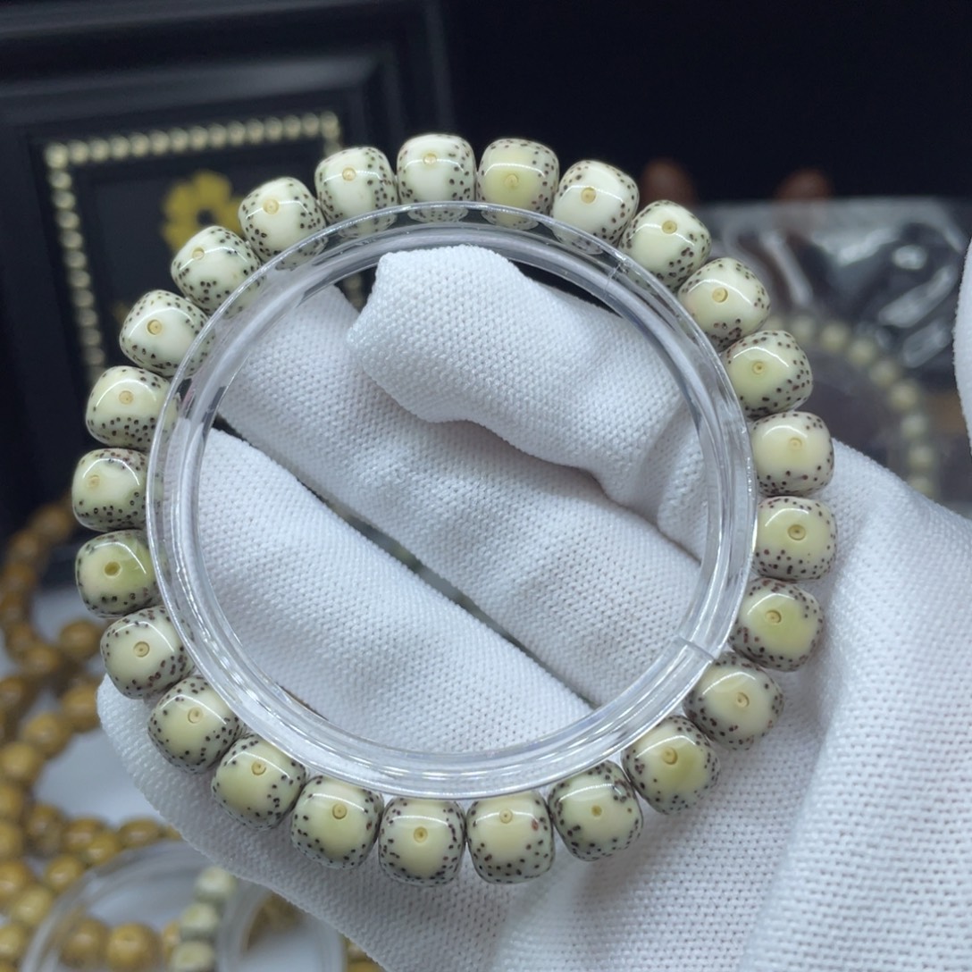 星月菩提吊坠9绿包白大眼睛           A4