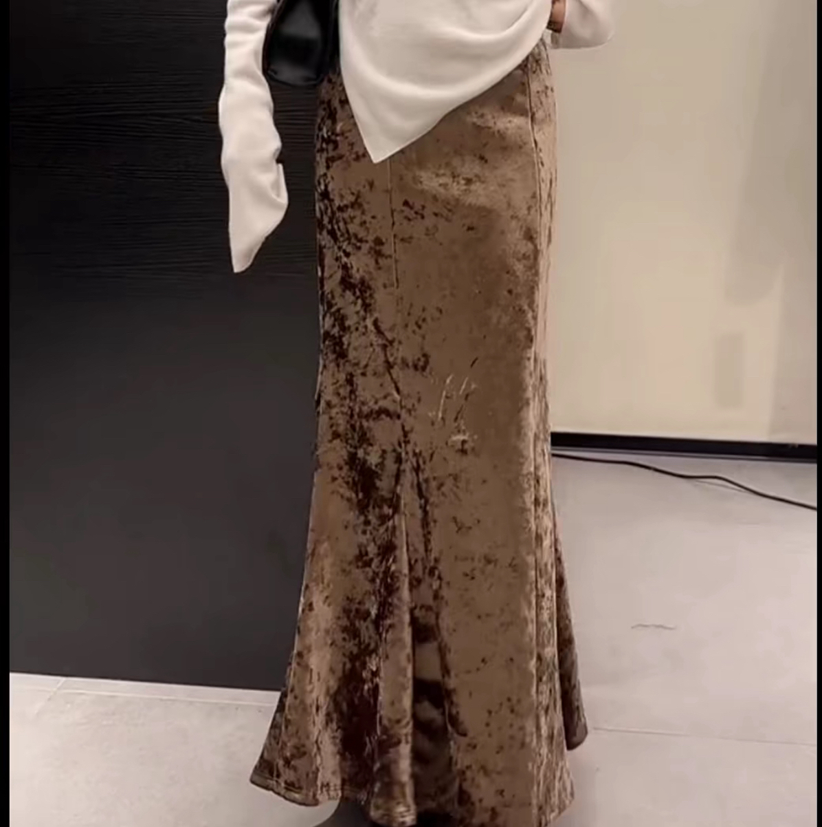 827法式高级感显瘦气质多片式咖色丝绒鱼尾半身长裙03