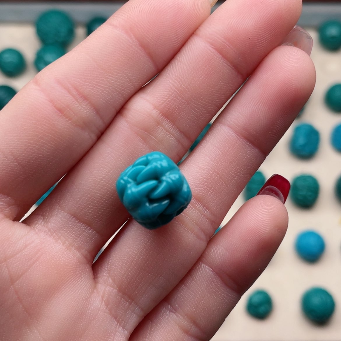 【闪购商品】玻璃颈饰蓝绿色吞噬13左右一个