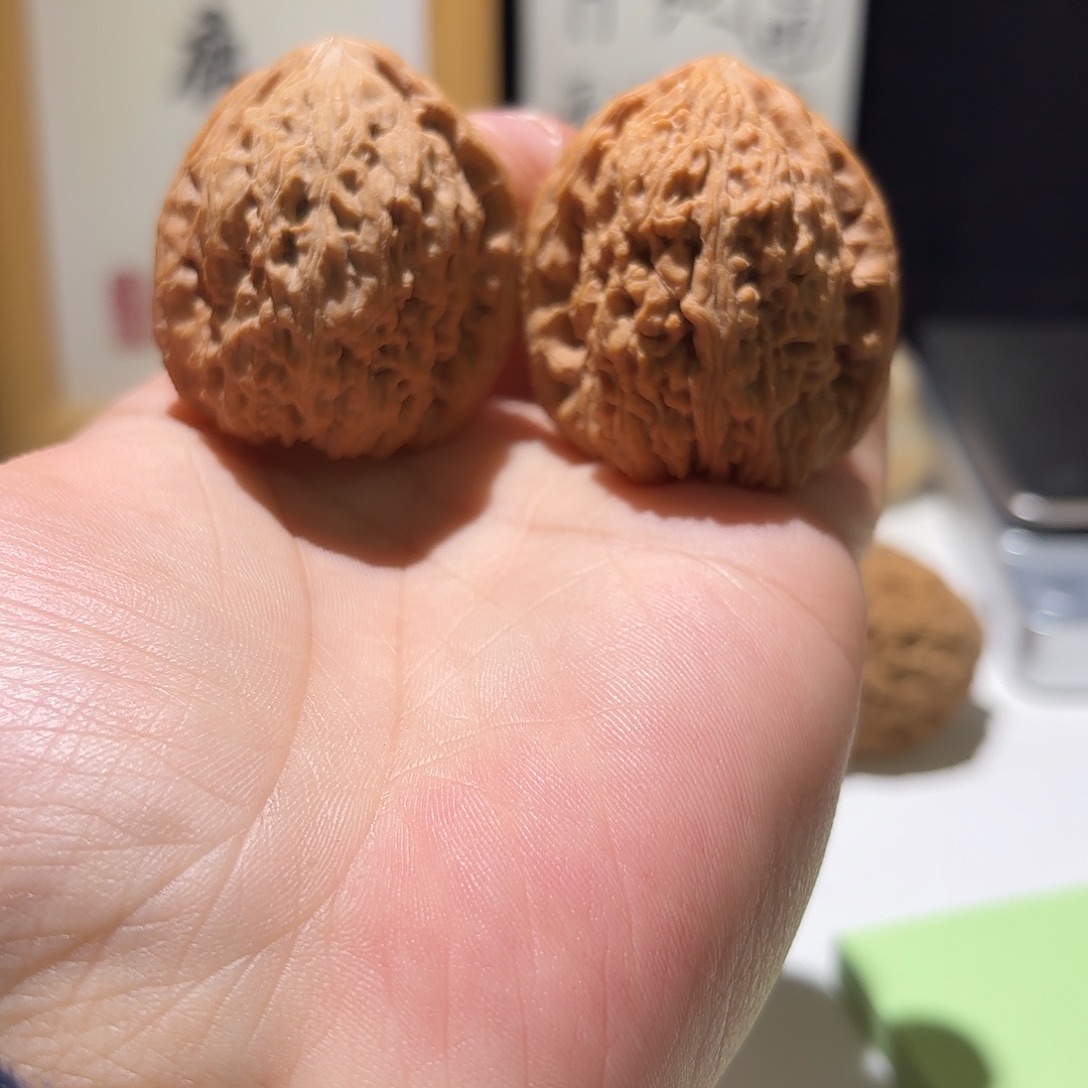 派***星吊坠桃核南将38微色差