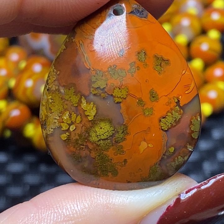 玛瑙/玉髓颈饰未镶嵌