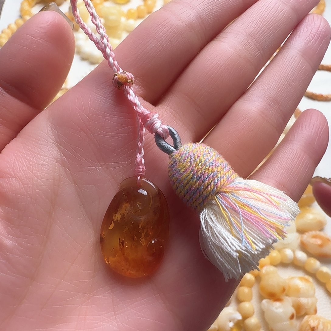 琥珀裸石未镶嵌花珀如意手机挂