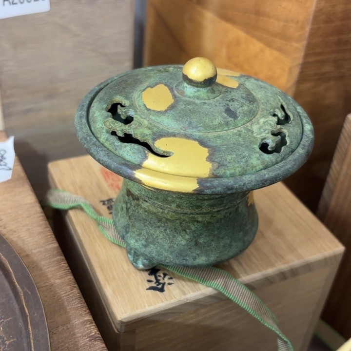 紫砂茶杯奔*哥非常美丽漂亮的物品