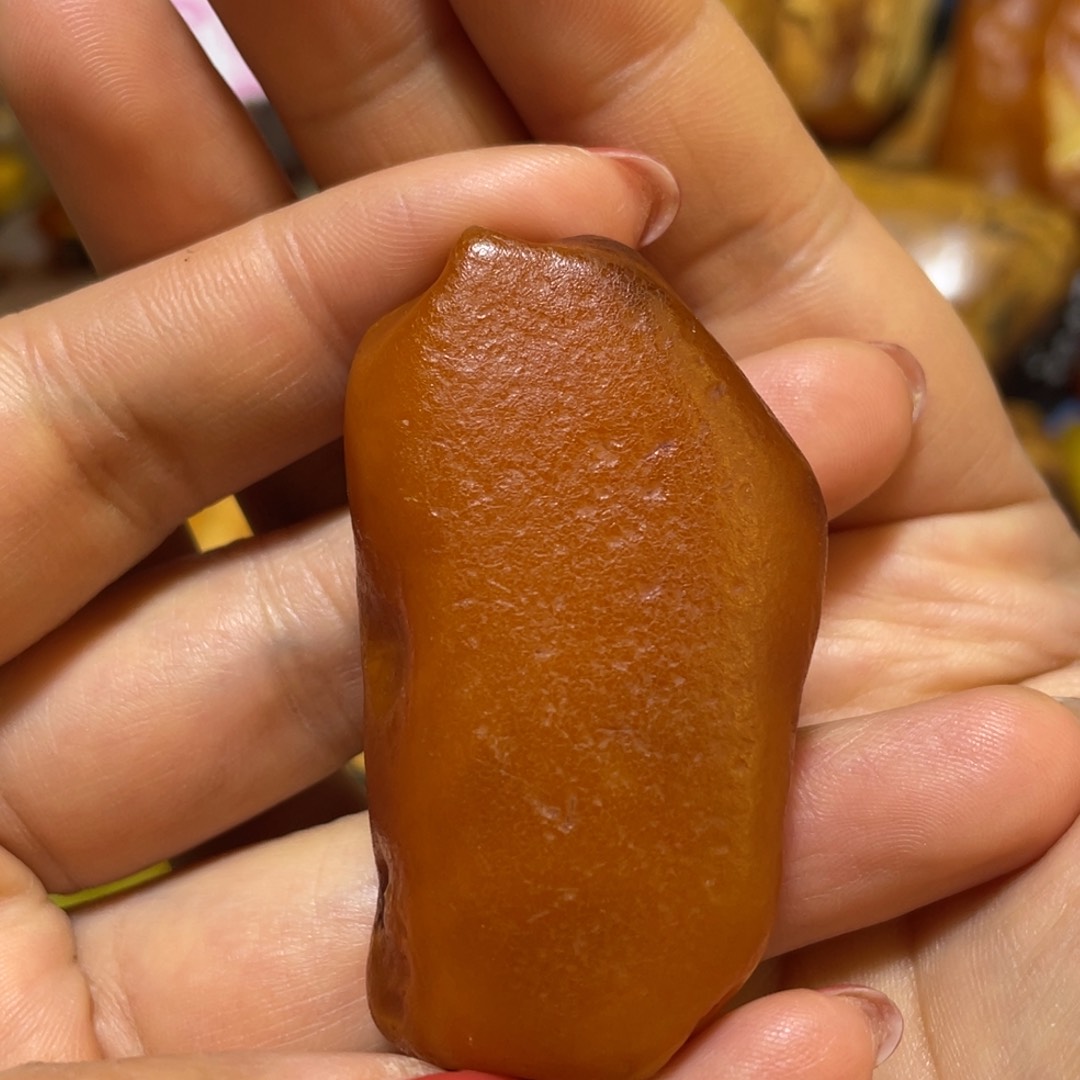 定制琥珀未镶嵌原石