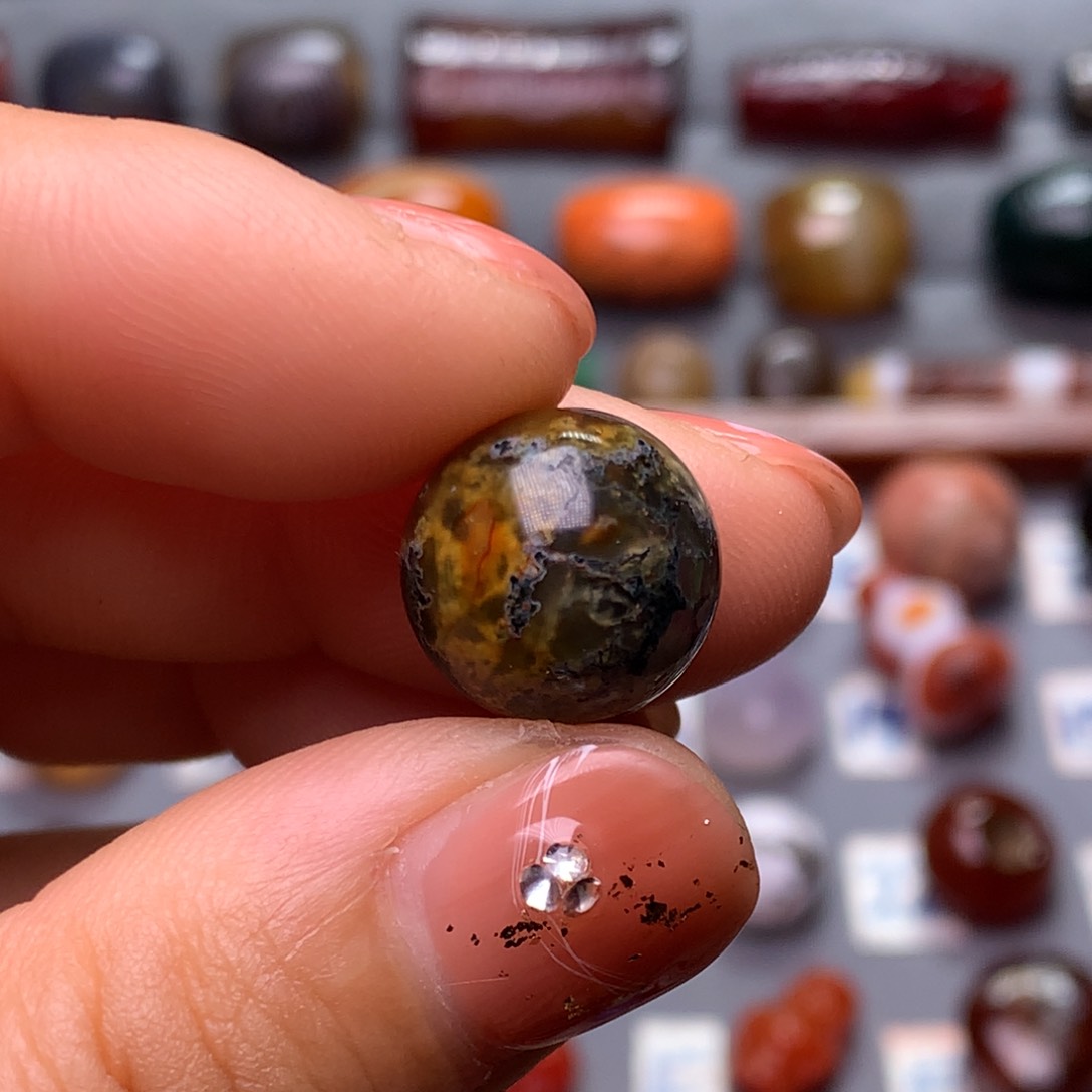 玛瑙/玉髓颈饰未镶嵌