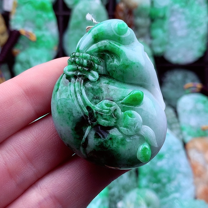 翡翠未镶嵌吊坠(不含链)蜗**家