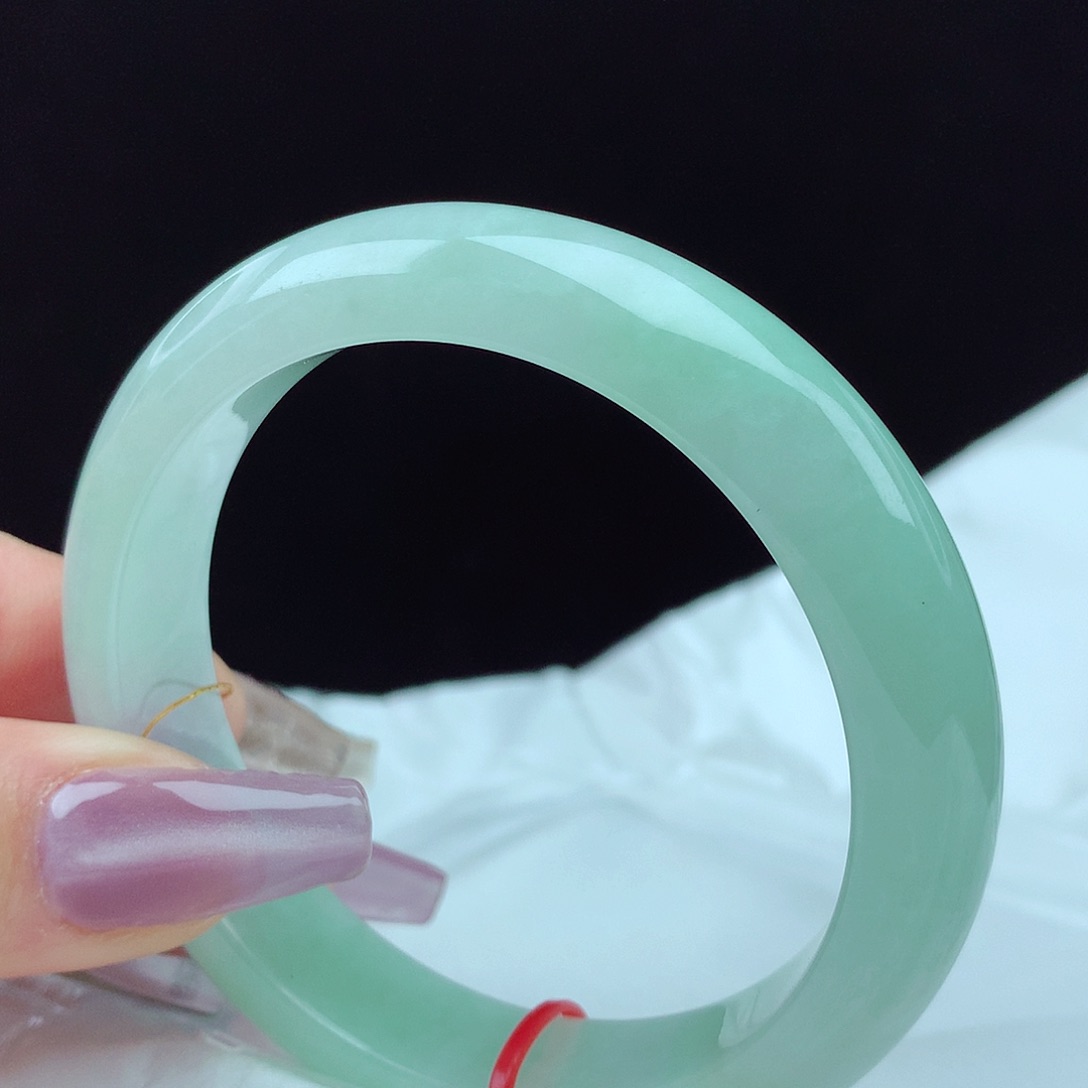 翡翠手镯未镶嵌56圈1955