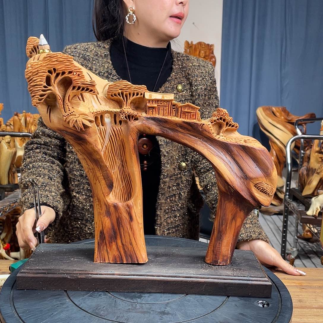 柏木（崖柏）随型艺术根雕