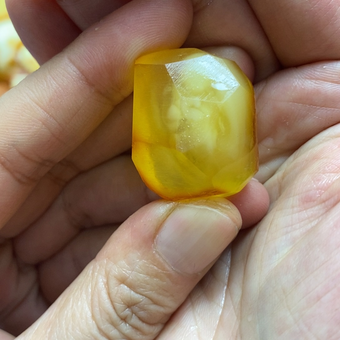 定制琥珀未镶嵌传世琥珀蜜蜡定制