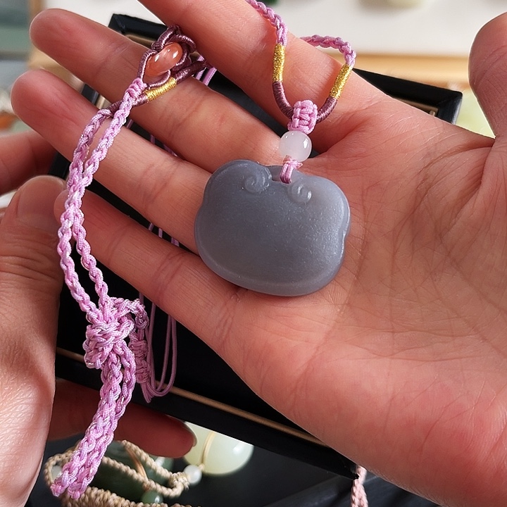 皓***里和田玉未镶嵌颈饰