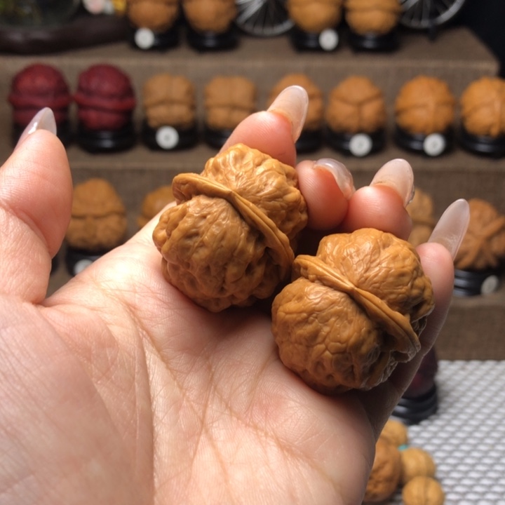 橄榄核吊坠2肌肉蛙