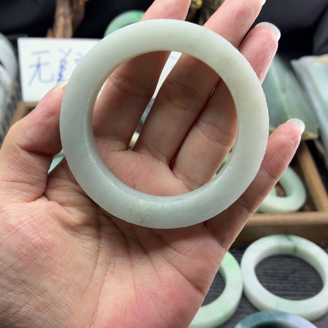 定制翡翠未镶嵌缅甸翡翠A货手镯毛胚定制