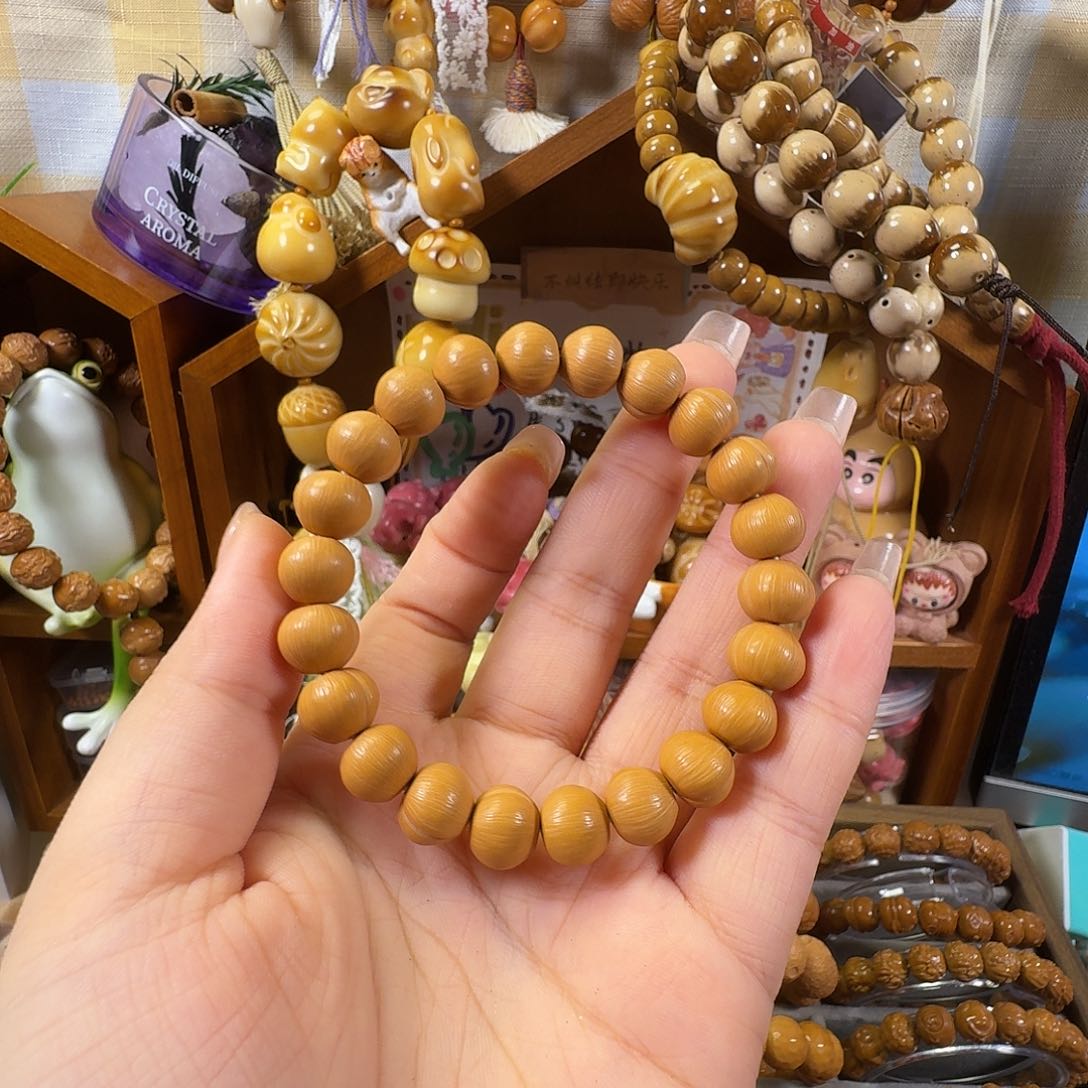 猴头核桃吊坠拉丝屁桃（精品）