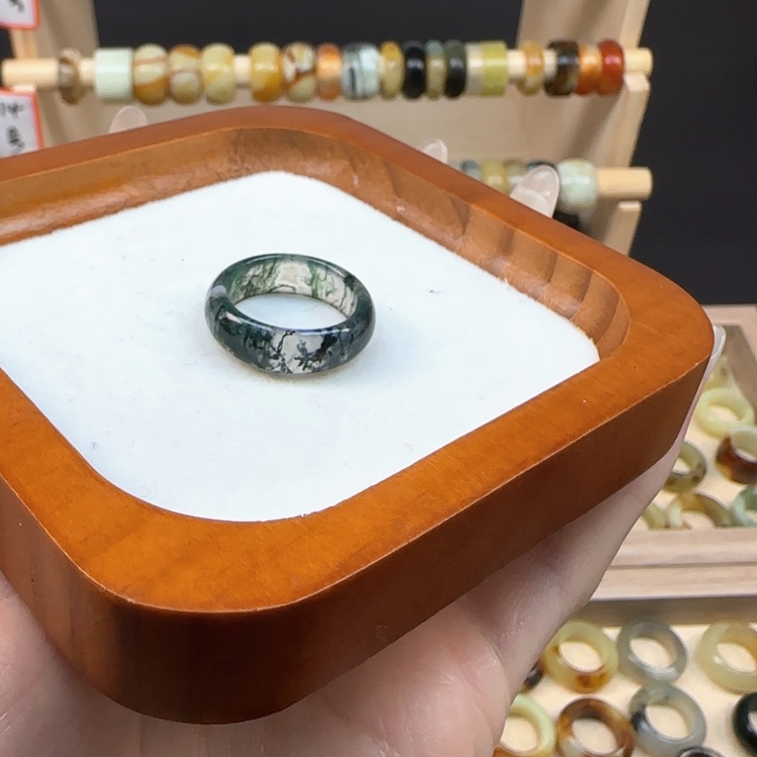 蛇纹石玉岫玉戒指默认微瑕内径18合金丫**青