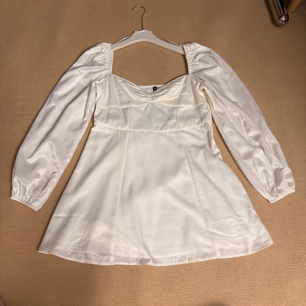 H家柜柜正品女装裙子秋季时尚气质灯笼袖缎质连衣裙