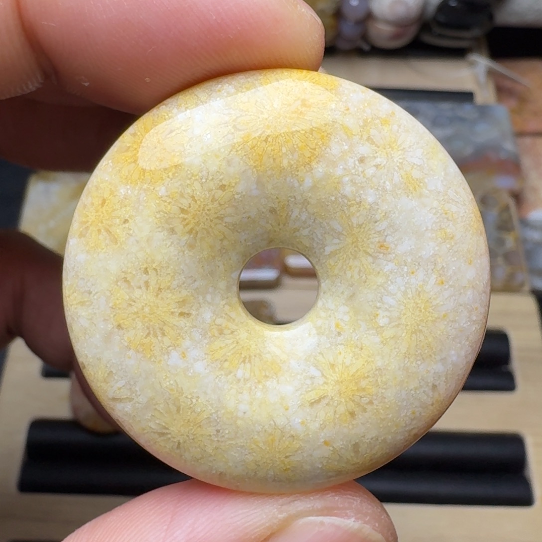 硅化玉未镶嵌纯天然色有机玉石保真色