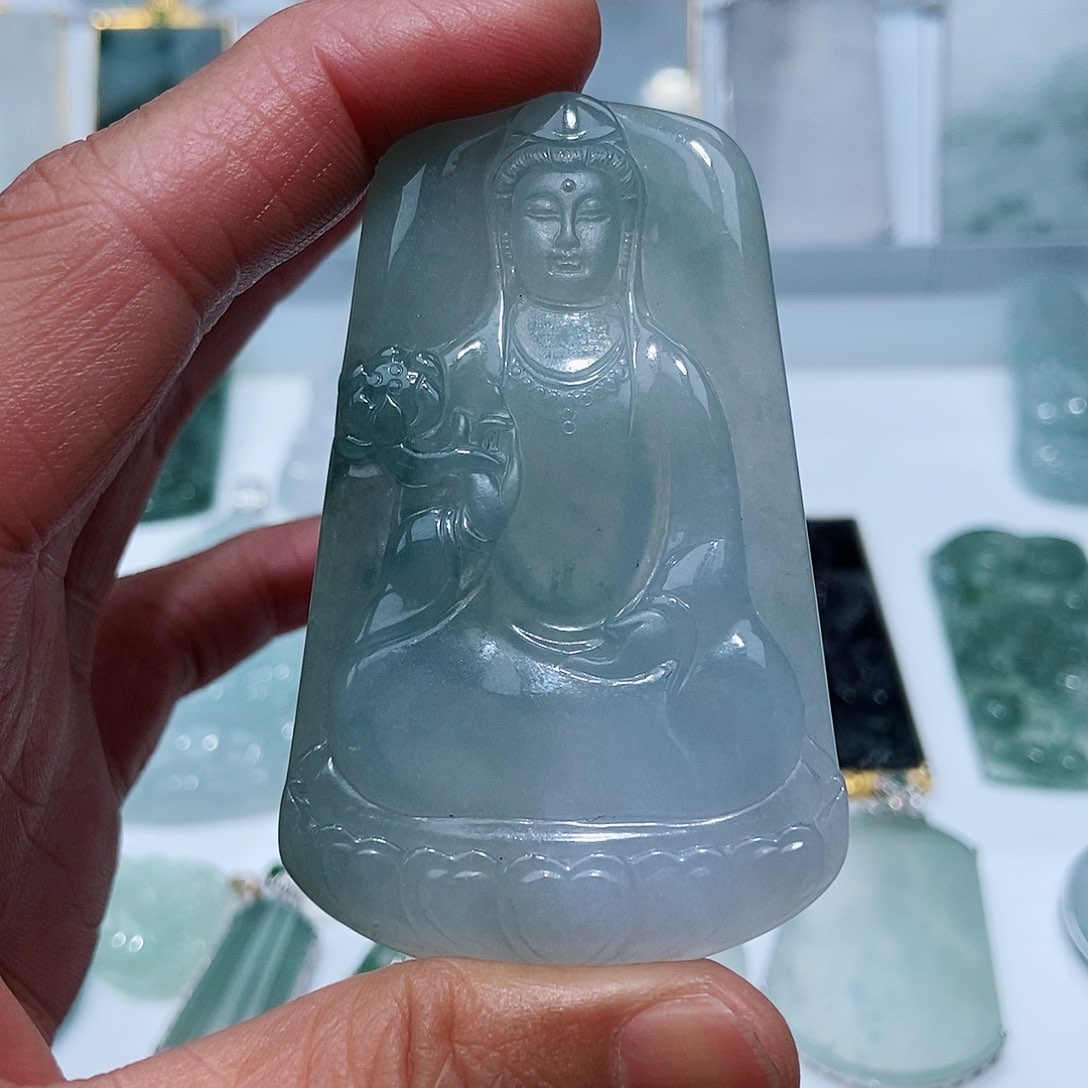 翡翠颈饰未镶嵌小****）缅甸