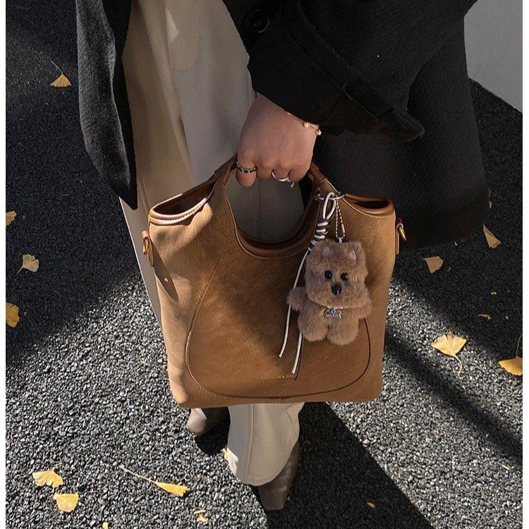 高级感小众水桶包新款韩系磨砂质感百搭通勤手提单肩斜挎女包时尚