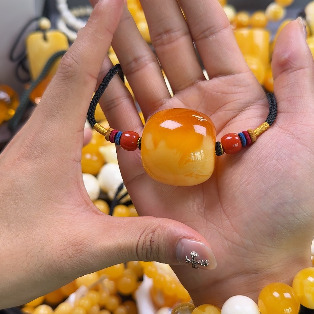 蜜蜡珠宝奇石未镶嵌墩子