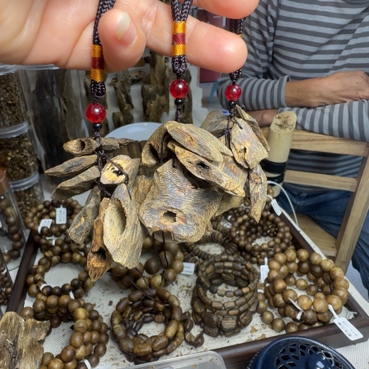 沉香碎屑沉香车挂一串