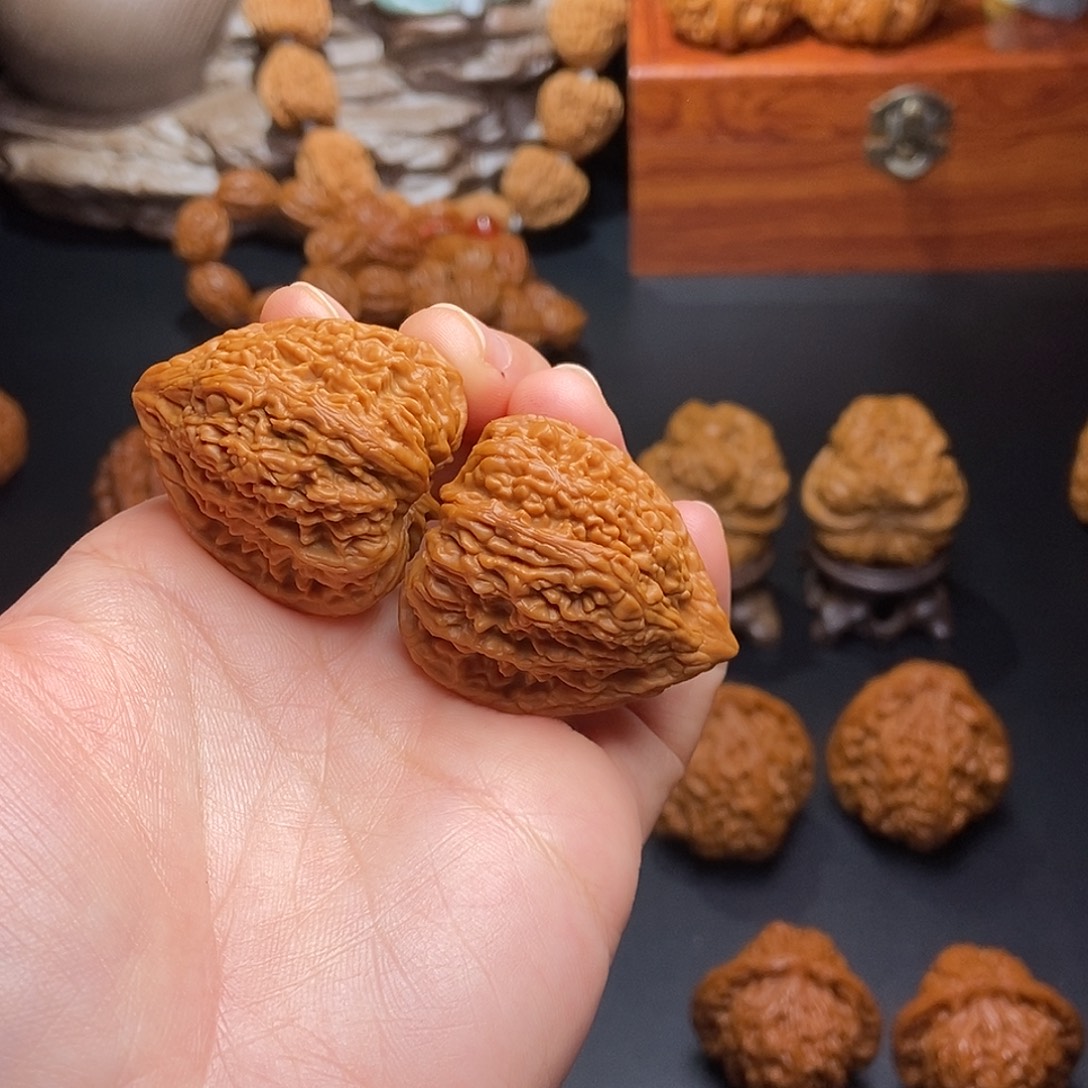 路***四吊坠文玩核桃35塔尖儿