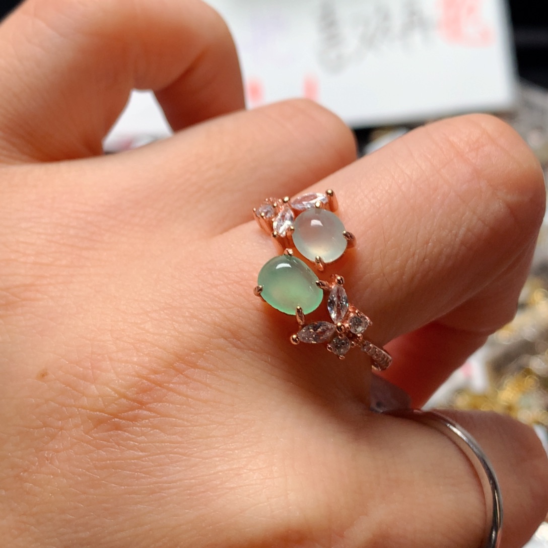 翡翠戒指银S925镶嵌天然翡翠戒指