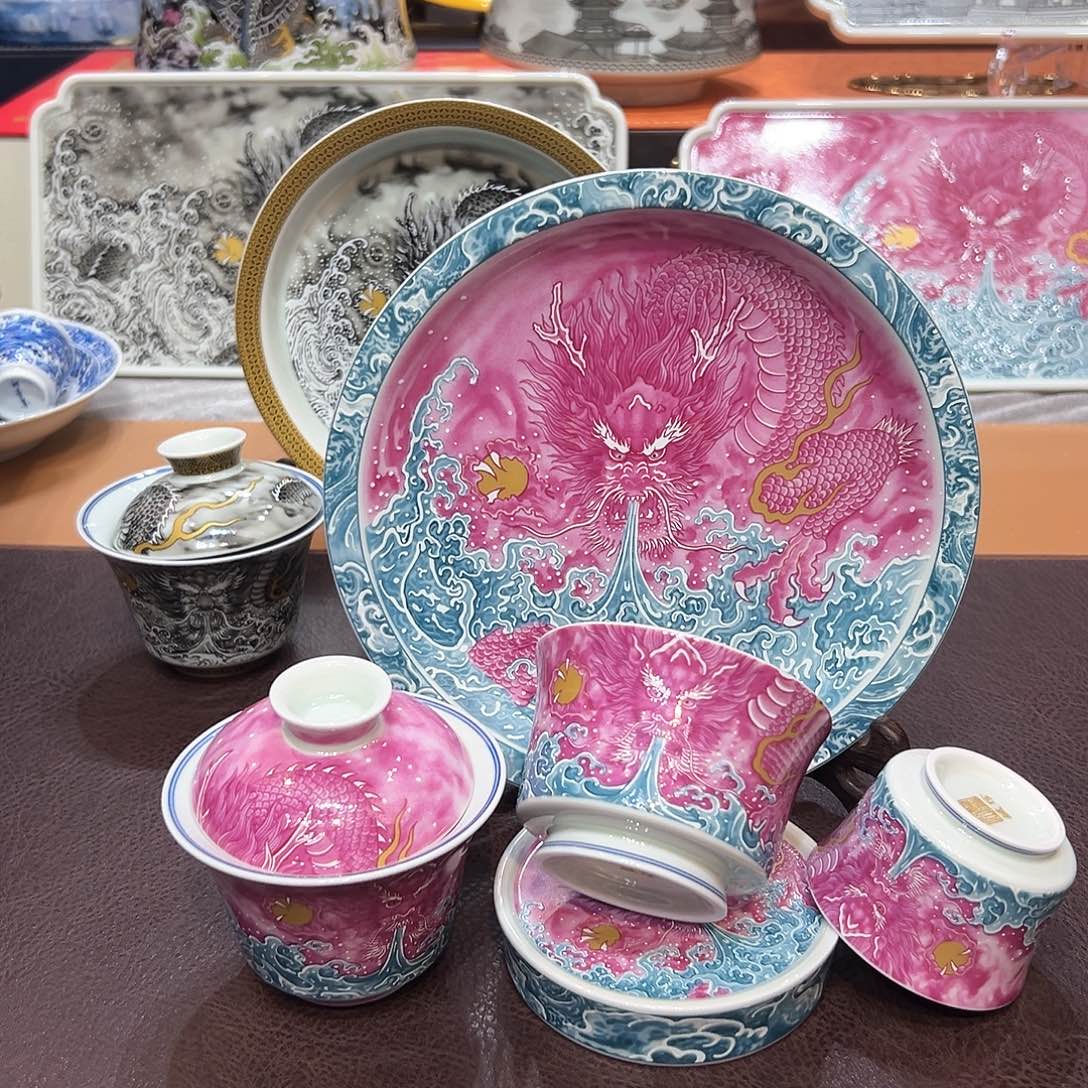 摆件景德镇陶瓷研究所等部门从事