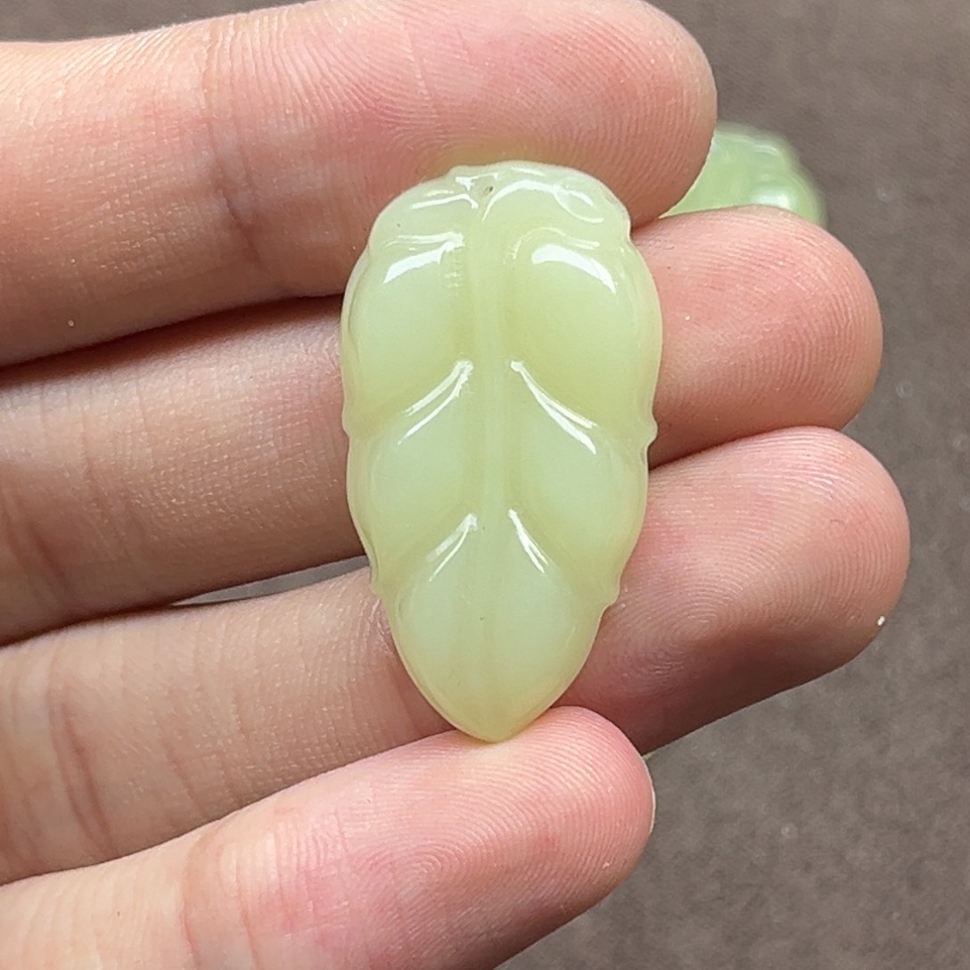 和田玉未镶嵌颈饰新疆若羌黄口金枝玉叶吊坠