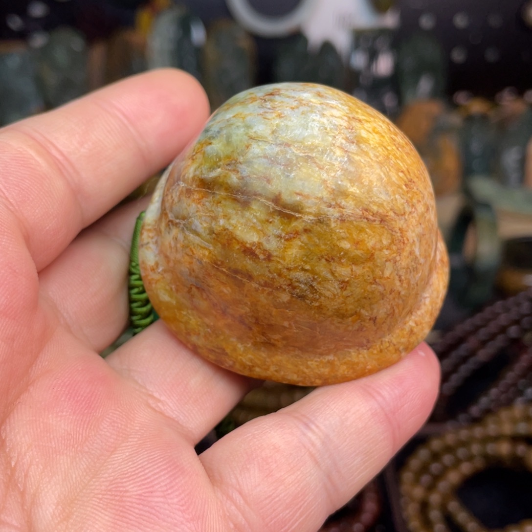 岫岩河磨玉（透闪石质玉）未镶嵌颈饰