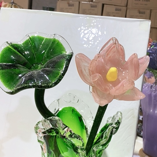 琉璃花瓶高45厘米宽9厘米