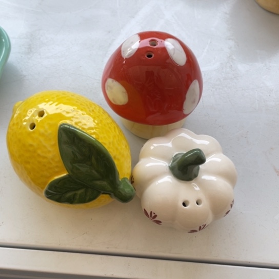 摆件             微瑕。  