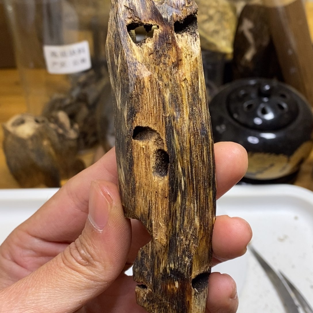 遥***辰沉香高油香薰陆河16克