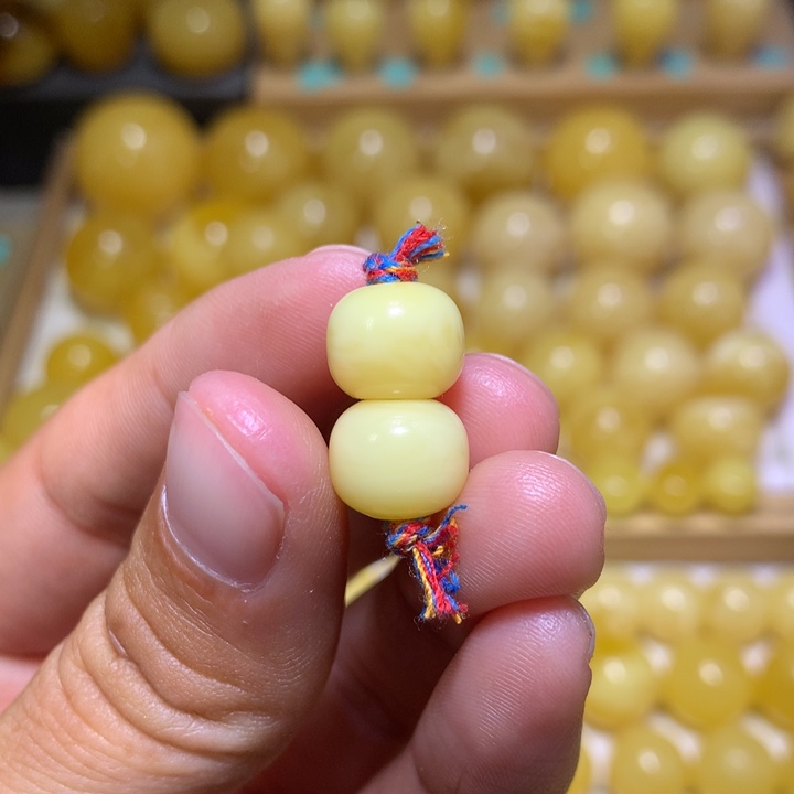 蜜蜡裸石未镶嵌天然俄料浓白妖花老型10.3