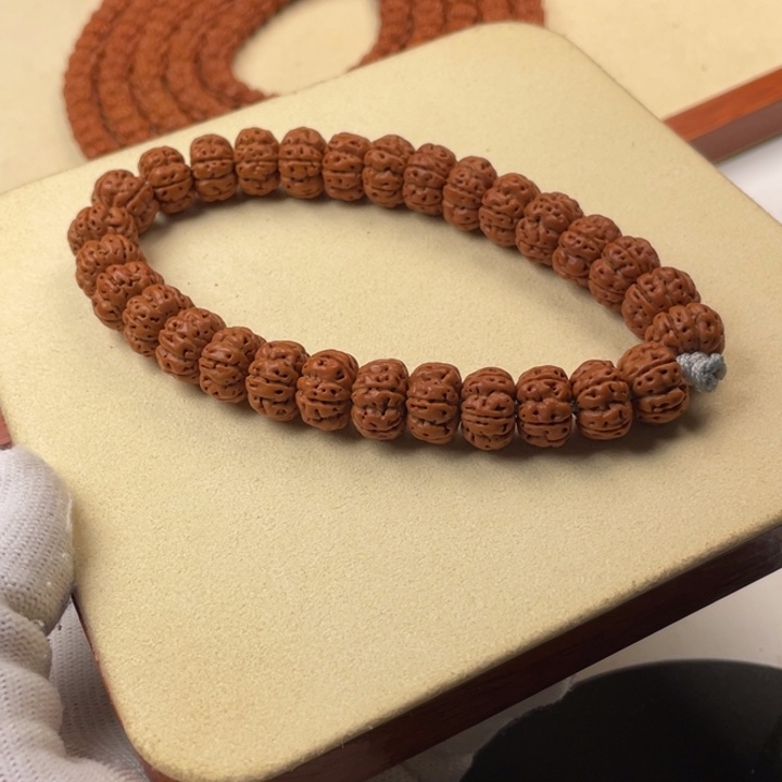 R***、吊坠金刚菩提泰森航母1.3