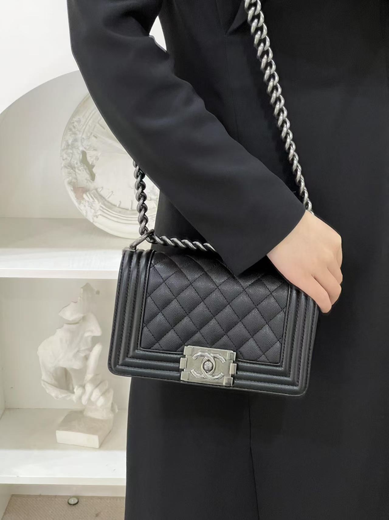 99新 Chanel/香奈儿 leboy小号黑银荔枝牛单肩包/甄选