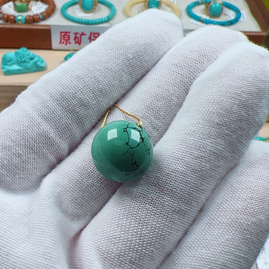 绿松石挂件未镶嵌1个
