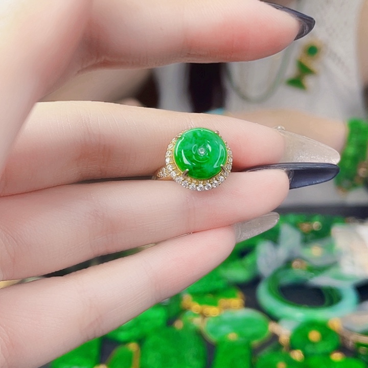 颈饰银S925镶嵌翡翠多样性