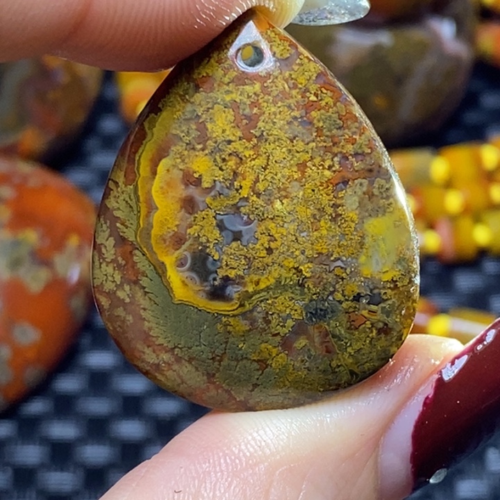 玛瑙/玉髓颈饰未镶嵌