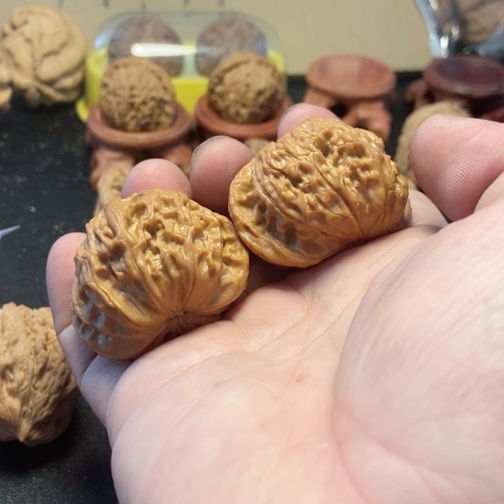 文玩核桃吊坠臭****哇磨盘